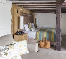 Wroxton House Hotel Room