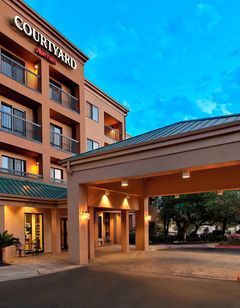 Courtyard Austin The Domain Area