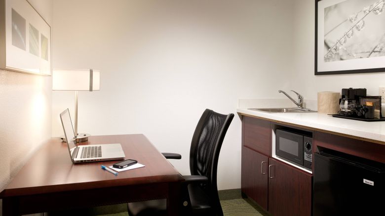 <b>SpringHill Suites LAX/Manhattan Beach Suite</b>. Images powered by <a href="https://www.leonardoworldwide.com/" title="Leonardo Worldwide" target="_blank">Leonardo</a>.