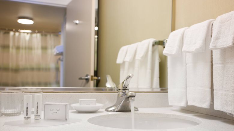 <b>SpringHill Suites LAX/Manhattan Beach Room</b>. Images powered by <a href="https://www.leonardoworldwide.com/" title="Leonardo Worldwide" target="_blank">Leonardo</a>.