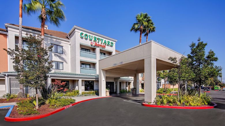 <b>Courtyard Oakland Airport Exterior</b>. Images powered by <a href="https://leonardo.com/" title="Leonardo Worldwide" target="_blank">Leonardo</a>.