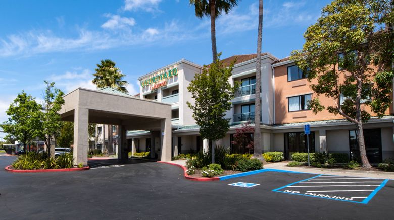 <b>Courtyard Oakland Airport Exterior</b>. Images powered by <a href="https://www.leonardoworldwide.com/" title="Leonardo Worldwide" target="_blank">Leonardo</a>.