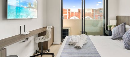 Coogee Studio Apartments Room