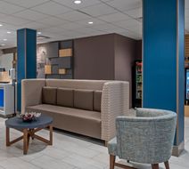 Holiday Inn Express Lobby
