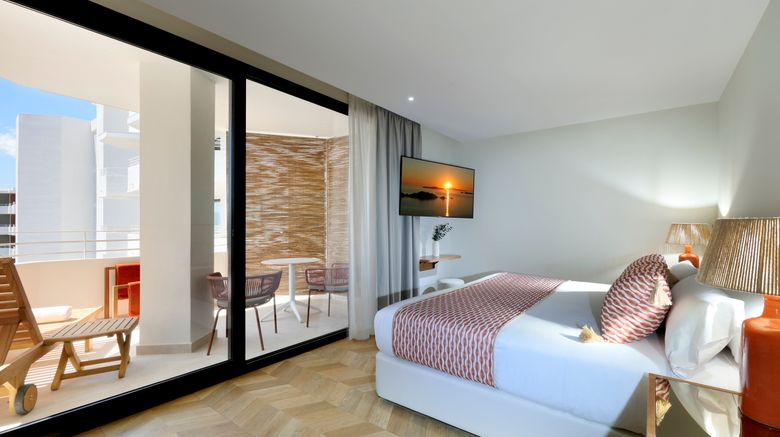 <b>TRS Ibiza Hotel Suite</b>. Images powered by <a href="https://www.leonardoworldwide.com/" title="Leonardo Worldwide" target="_blank">Leonardo</a>.