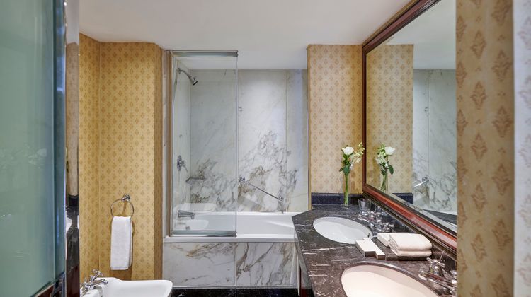 Semiramis InterContinental Cairo Room