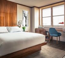 Hotel Hugo Room