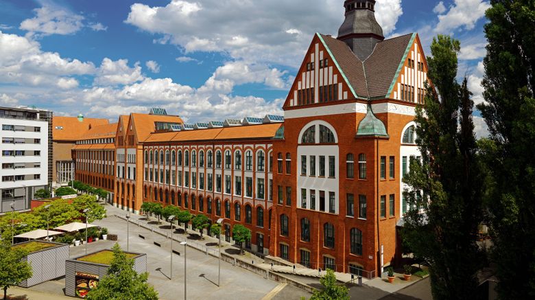 Sheraton Hannover Pelikan Hotel Exterior. Images powered by <a href="https://www.leonardoworldwide.com" target="_blank" rel="noopener">Leonardo</a>.