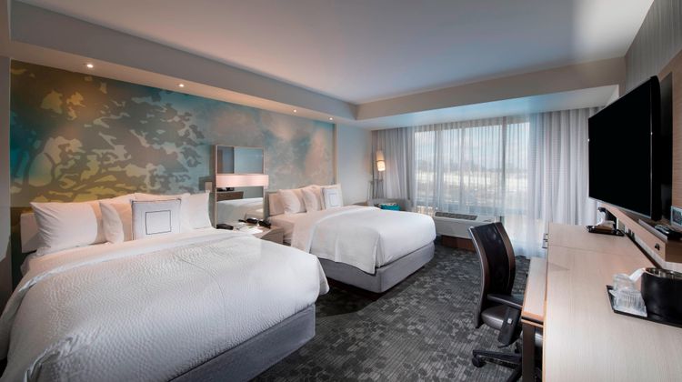 Courtyard Atlanta Alpharetta/Avalon Area Room