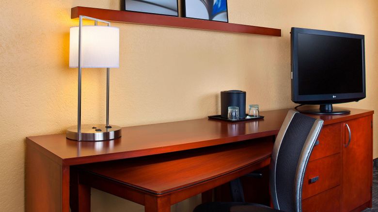 <b>Courtyard Miami Airport West/Doral Suite</b>. Images powered by <a href="https://www.leonardoworldwide.com/" title="Leonardo Worldwide" target="_blank">Leonardo</a>.