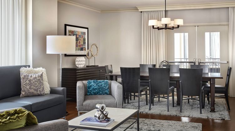 Renaissance Arts Hotel Suite