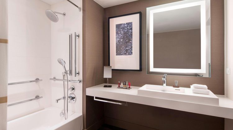 Seattle Marriott Bellevue Room