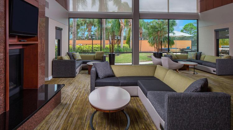 Courtyard Daytona Beach Speedway/Airport Lobby