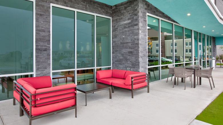<b>avid hotels Austin-Tech Ridge Exterior</b>. Images powered by <a href="https://www.leonardoworldwide.com/" title="Leonardo Worldwide" target="_blank">Leonardo</a>.