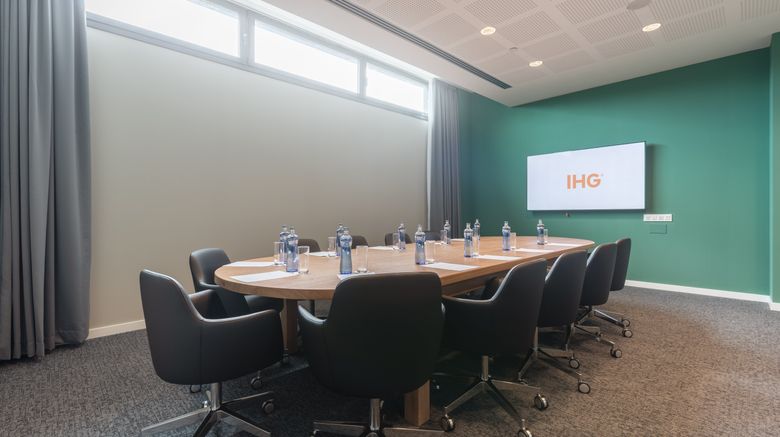 <b>Holiday Inn Barcelona Sant Cugat Meeting</b>. Images powered by <a href="https://www.leonardoworldwide.com/" title="Leonardo Worldwide" target="_blank">Leonardo</a>.