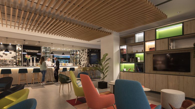<b>Holiday Inn Barcelona Sant Cugat Lobby</b>. Images powered by <a href="https://www.leonardoworldwide.com/" title="Leonardo Worldwide" target="_blank">Leonardo</a>.