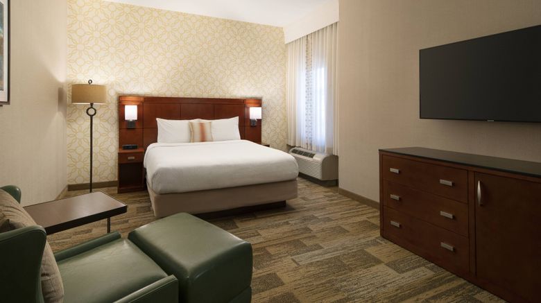 <b>Courtyard Santa Barbara Goleta Suite</b>. Images powered by <a href="https://www.leonardoworldwide.com/" title="Leonardo Worldwide" target="_blank">Leonardo</a>.