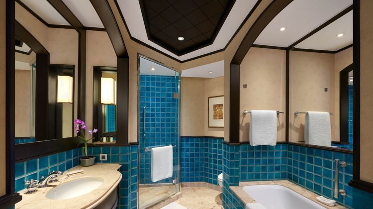 Sheraton Grande Sukhumvit, Luxury Coll Room