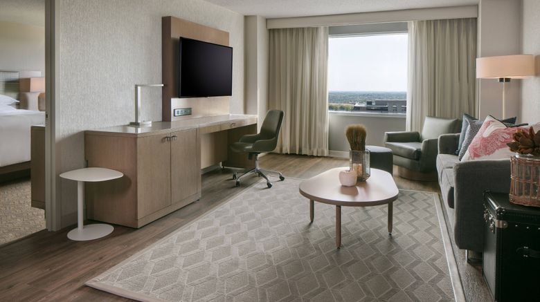 <b>Sheraton Hotel at the Convention Center Suite</b>. Images powered by <a href="https://www.leonardoworldwide.com/" title="Leonardo Worldwide" target="_blank">Leonardo</a>.