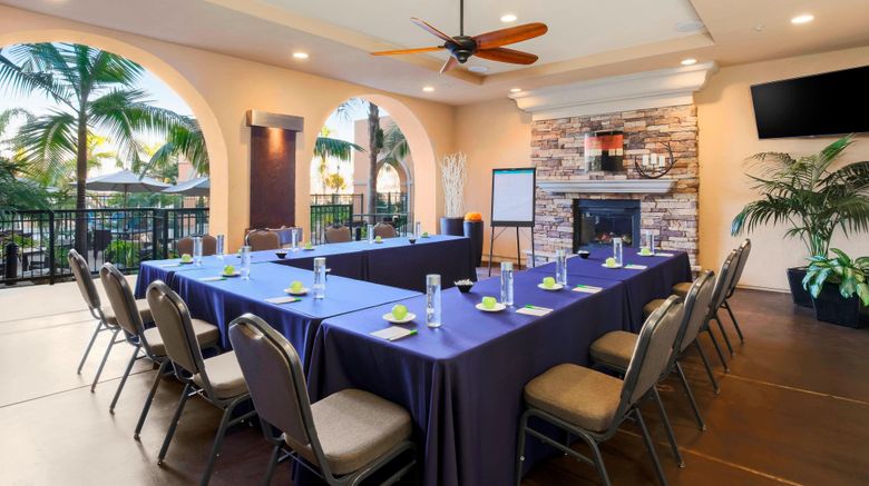 <b>Courtyard San Diego Arpt/Liberty Station Meeting</b>. Images powered by <a href="https://www.leonardoworldwide.com/" title="Leonardo Worldwide" target="_blank">Leonardo</a>.