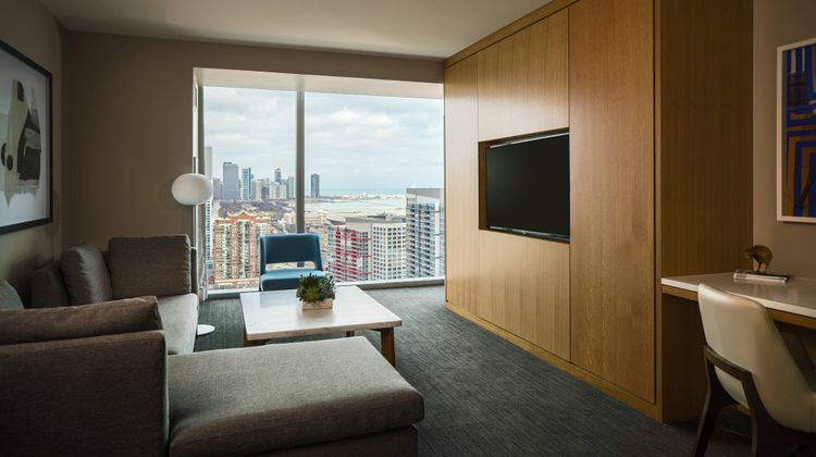 Marriott Marquis Chicago Room