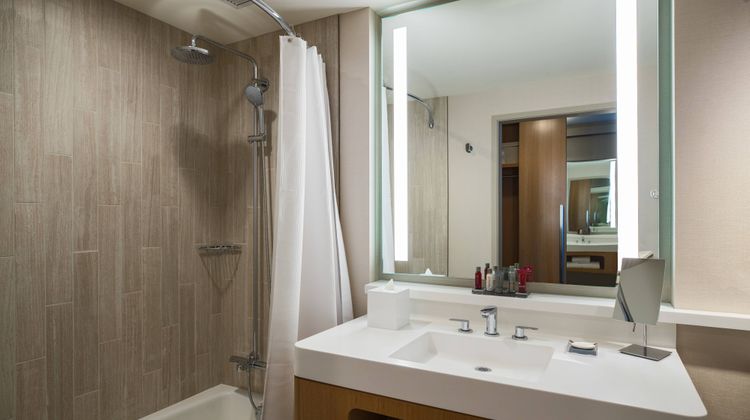 Marriott Marquis Chicago Room