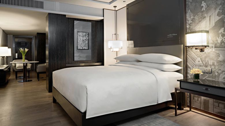 <b>JW Marriott Hotel Bangkok Suite</b>. Images powered by <a href="https://www.leonardoworldwide.com/" title="Leonardo Worldwide" target="_blank">Leonardo</a>.