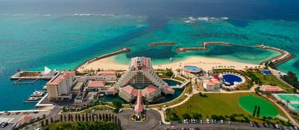 Sheraton Okinawa Sunmarina Resort Exterior