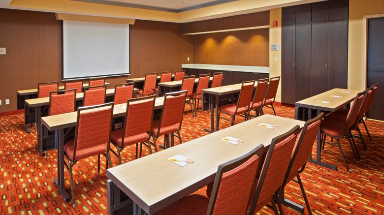 <b>Courtyard South Bend Mishawaka Meeting</b>. Images powered by <a href="https://www.leonardoworldwide.com/" title="Leonardo Worldwide" target="_blank">Leonardo</a>.