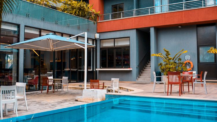 Crowne Plaza Dar Es Salaam Pool