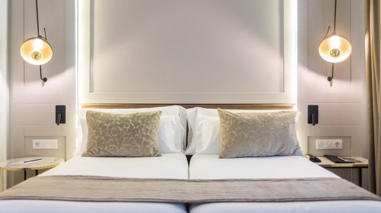 Icon Roseto Room