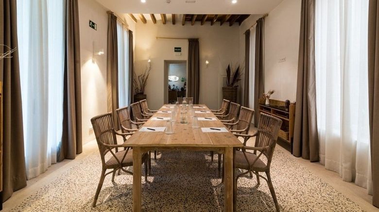 <b>Icon Roseto Meeting</b>. Images powered by <a href="https://www.leonardoworldwide.com/" title="Leonardo Worldwide" target="_blank">Leonardo</a>.