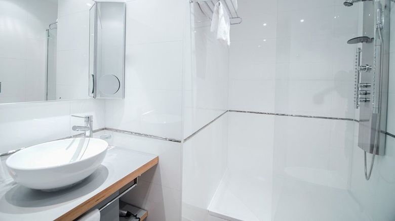 <b>Petit Palace Santa Cruz Room</b>. Images powered by <a href="https://www.leonardoworldwide.com/" title="Leonardo Worldwide" target="_blank">Leonardo</a>.