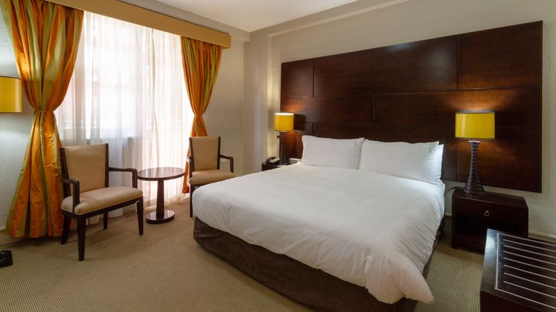 <b>Holiday Inn Johannesburg Sunnyside Park Room</b>. Images powered by <a href="https://www.leonardoworldwide.com/" title="Leonardo Worldwide" target="_blank">Leonardo</a>.