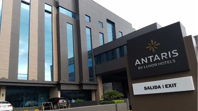 Antaris Cintermex Exterior