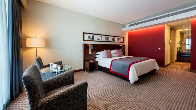 Lagoas Park Hotel Suite