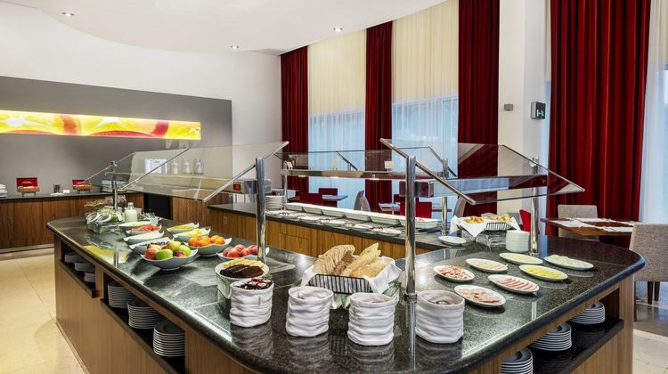 Lagoas Park Hotel Restaurant