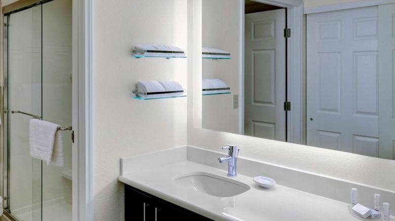 <b>Residence Inn Cleveland Independence Room</b>. Images powered by <a href="https://www.leonardoworldwide.com/" title="Leonardo Worldwide" target="_blank">Leonardo</a>.