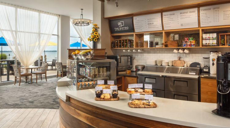 Courtyard by Marriott Erie Bayfront Restaurant