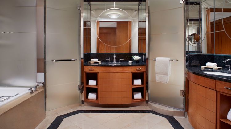 The Ritz-Carlton, Tokyo Room