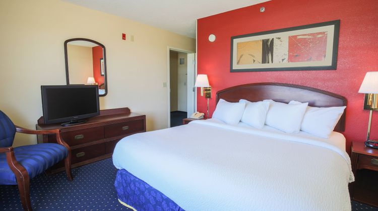 Courtyard Flint Grand Blanc Suite