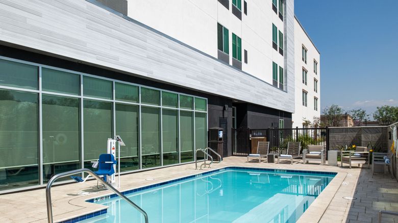 <b>Springhill Suites Riverside Redlands Pool</b>. Images powered by <a href="https://www.leonardoworldwide.com/" title="Leonardo Worldwide" target="_blank">Leonardo</a>.