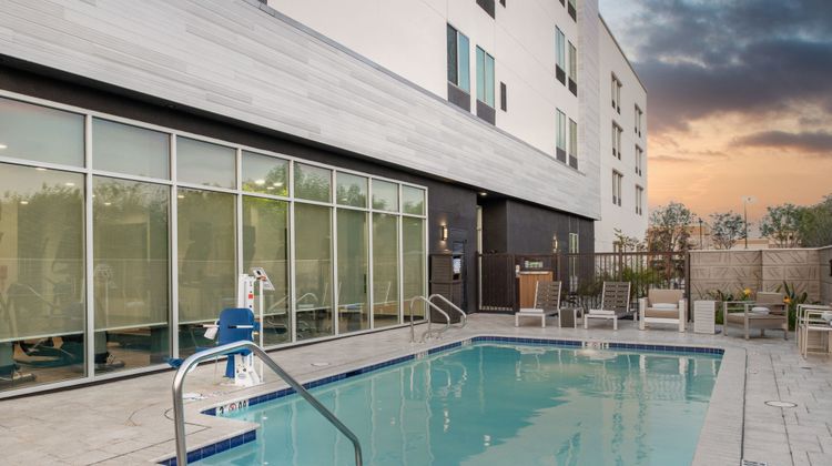 Springhill Suites Riverside Redlands Pool