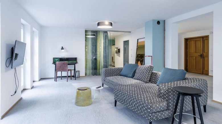 <b>Hotel Schoene Aussicht Room</b>. Images powered by <a href="https://www.leonardoworldwide.com/" title="Leonardo Worldwide" target="_blank">Leonardo</a>.