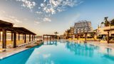 Sunny Coast Resort & Spa Pool