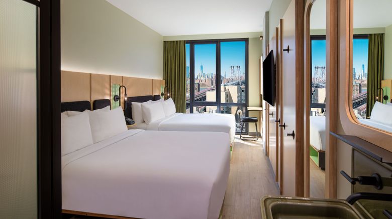 <b>Moxy Brooklyn Williamsburg Room</b>. Images powered by <a href="https://www.leonardoworldwide.com/" title="Leonardo Worldwide" target="_blank">Leonardo</a>.