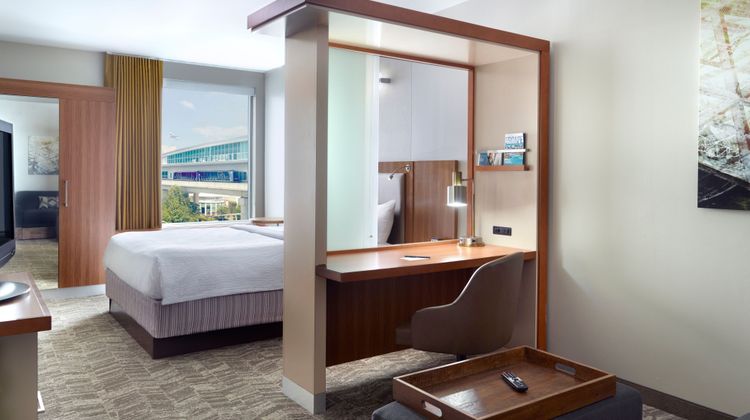 SpringHill Suites Atlanta Arpt Gateway Suite