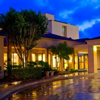 Courtyard by Marriott Airport