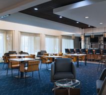 Courtyard by Marriott Airport Lobby