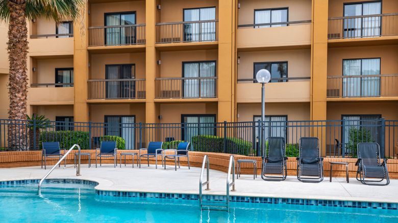 <b>Courtyard by Marriott Airport Pool</b>. Images powered by <a href="https://www.leonardoworldwide.com/" title="Leonardo Worldwide" target="_blank">Leonardo</a>.